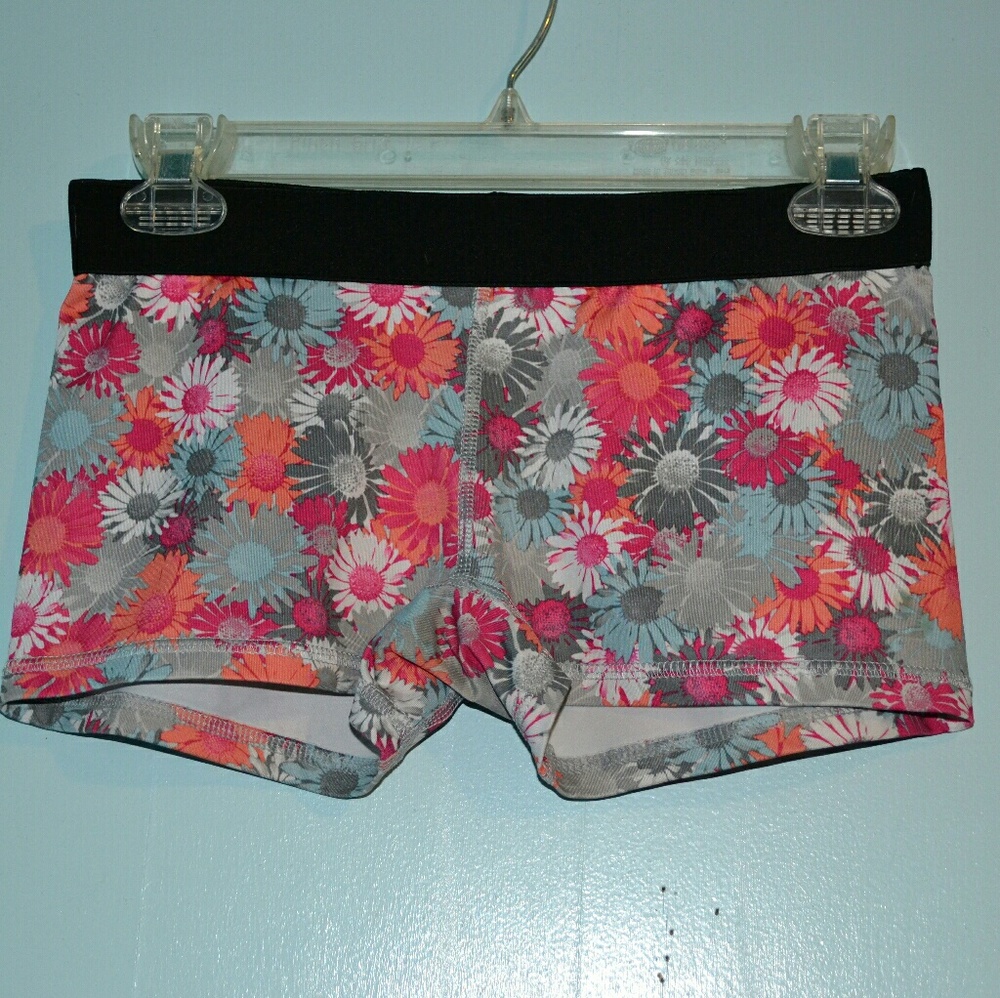 Flower SoffeDri Spandex